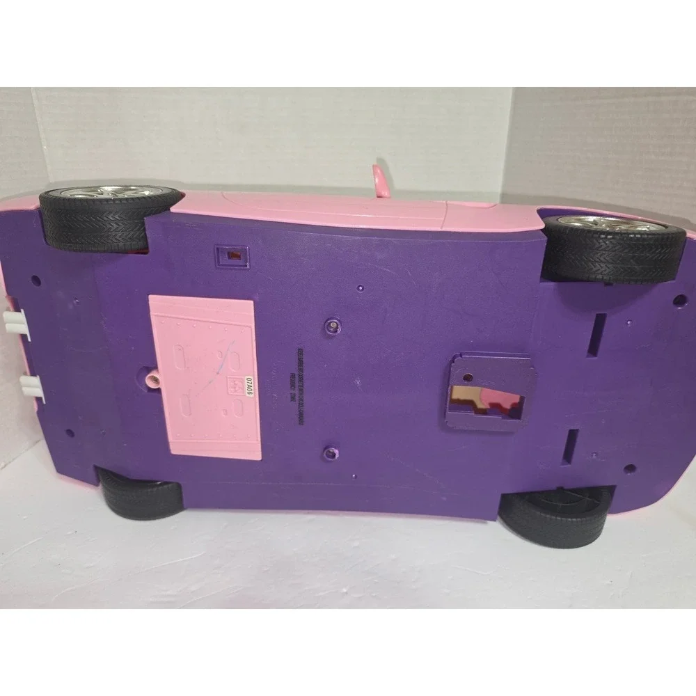 2001‎ Mattel Barbie Remote Control Pink Corvette Remote-controlled toy car